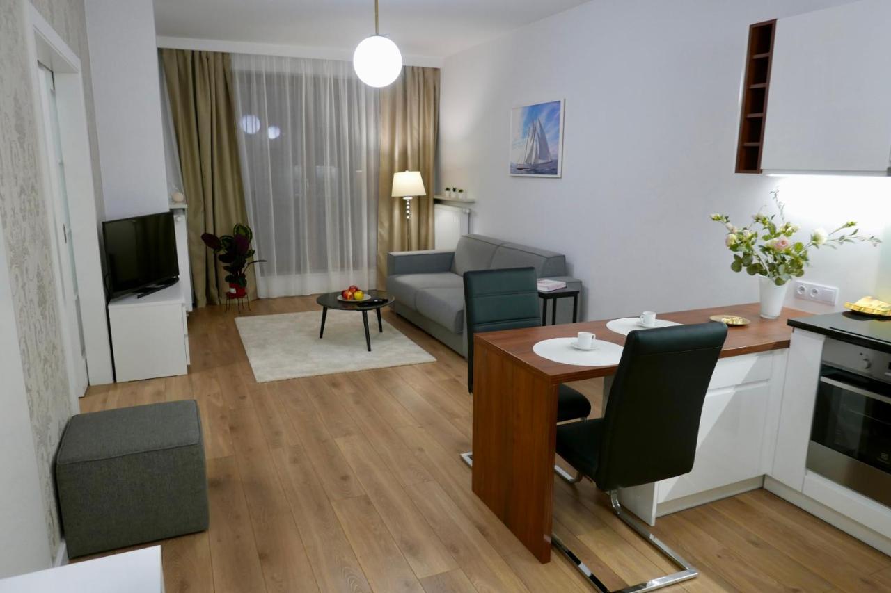 Kieslowskiego Apartment Vis-A-Vis Town Hall Varsó Kültér fotó